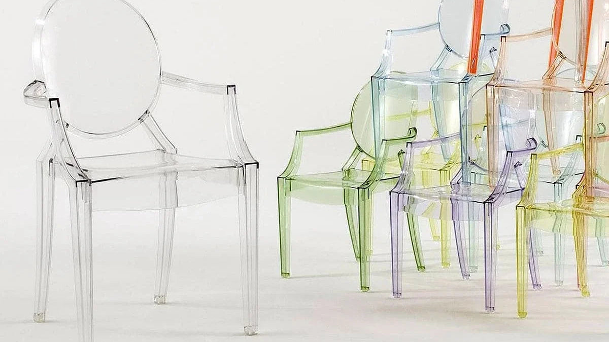 Louis Ghost: przezroczyste krzesło, które stało się ikoną designu