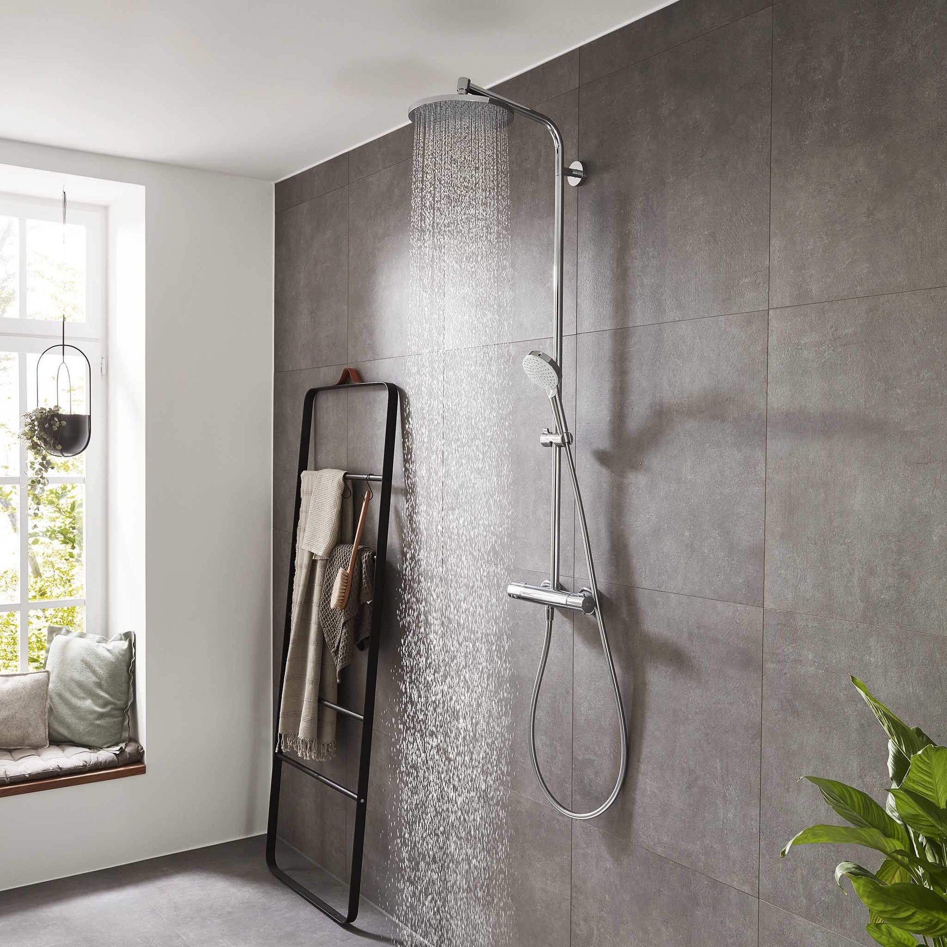 BATERIA WANNOWO-PRYSZNICOWA  CROMETTA S SREBRNY OD HANSGROHE 27268000