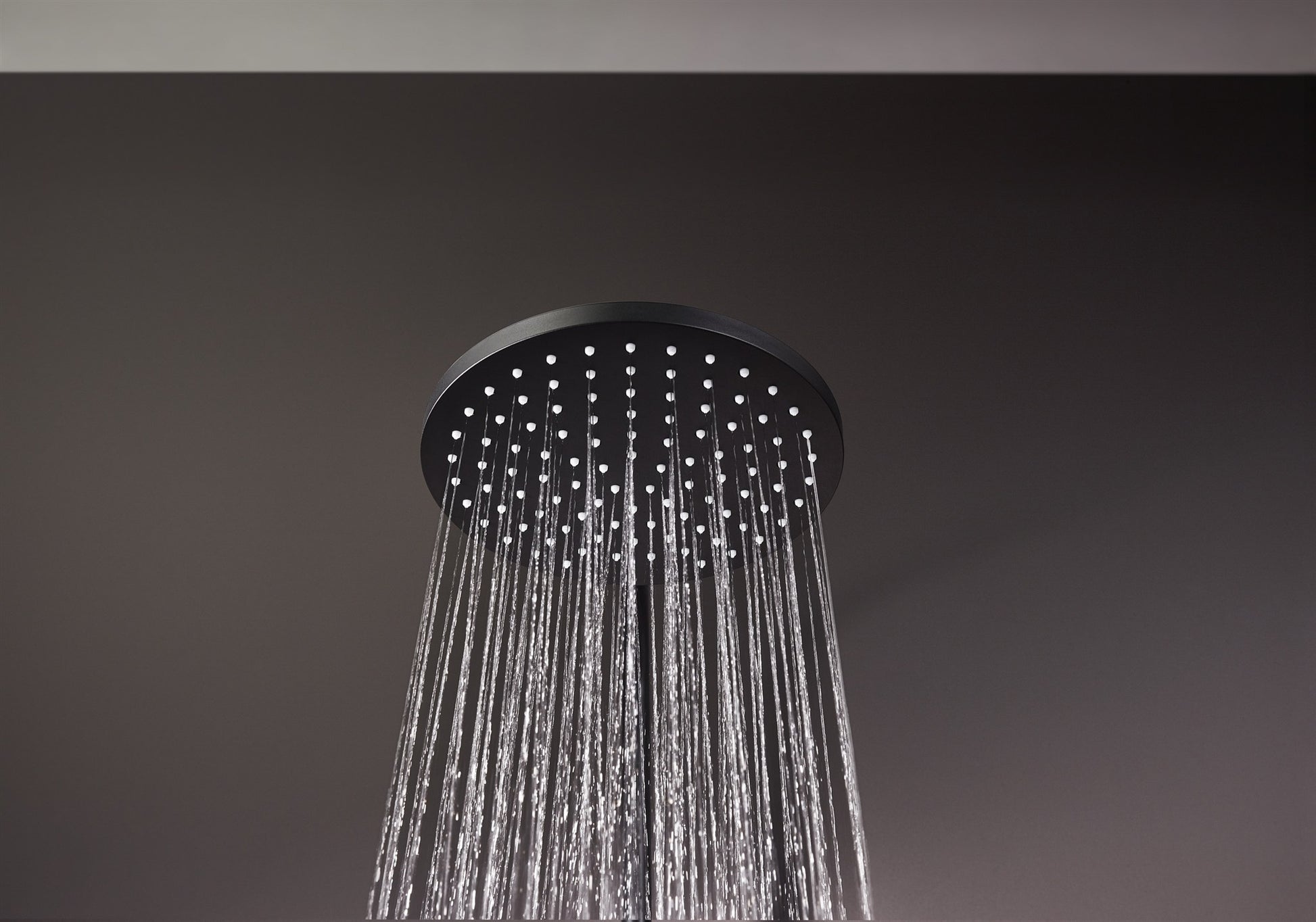 BATERIA WANNOWO-PRYSZNICOWA  VERNIS BLEND CZARNY OD HANSGROHE 26276670