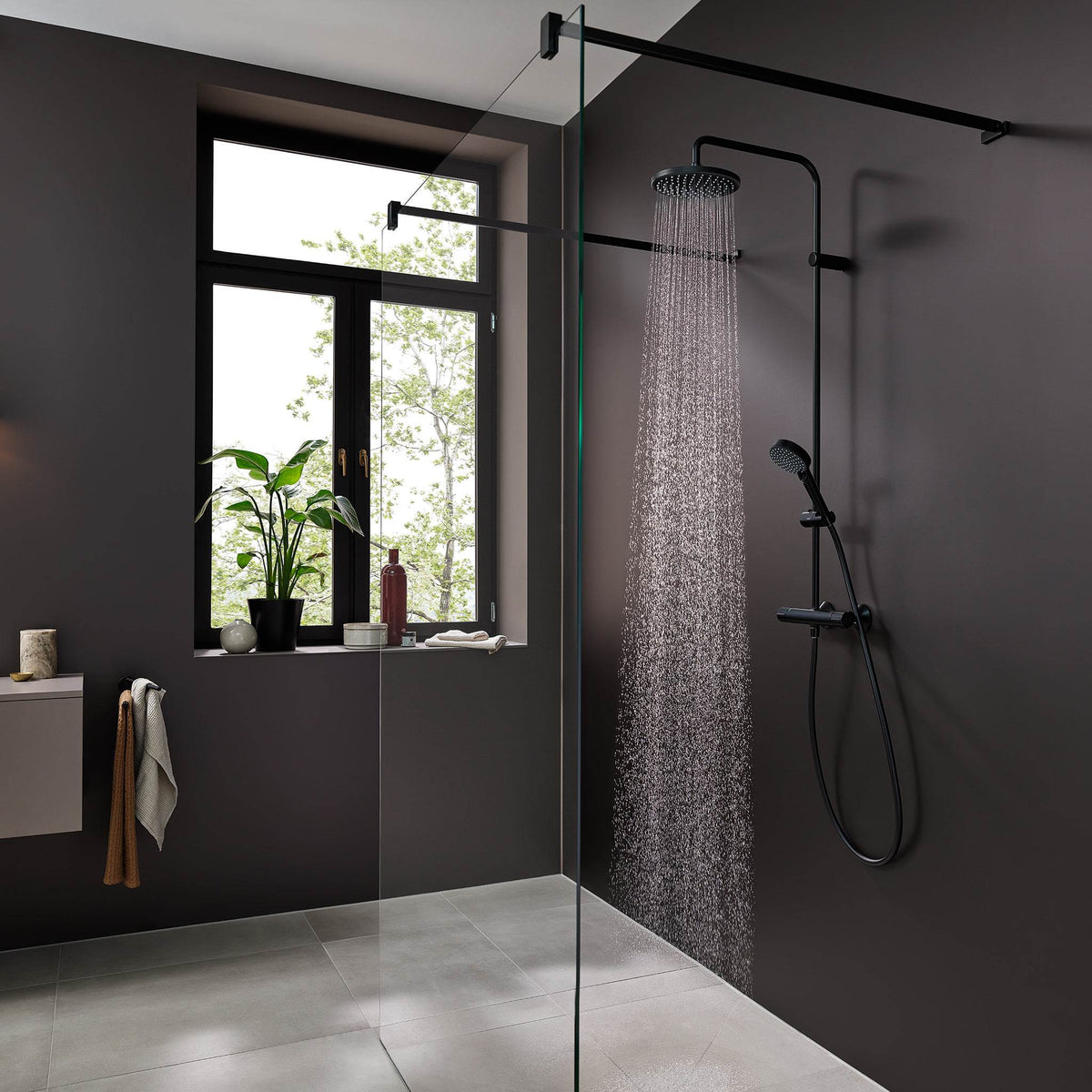 BATERIA WANNOWO-PRYSZNICOWA  VERNIS BLEND CZARNY OD HANSGROHE 26276670