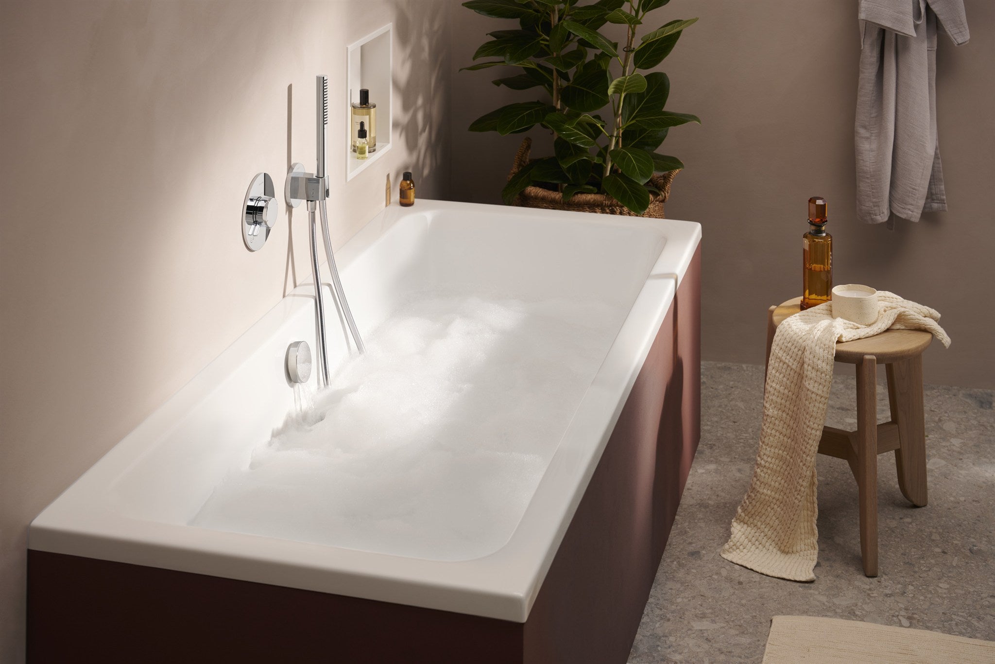 SŁUCHAWKA PRYSZNICOWA  PULSIFY S SREBRNY OD HANSGROHE 24125000