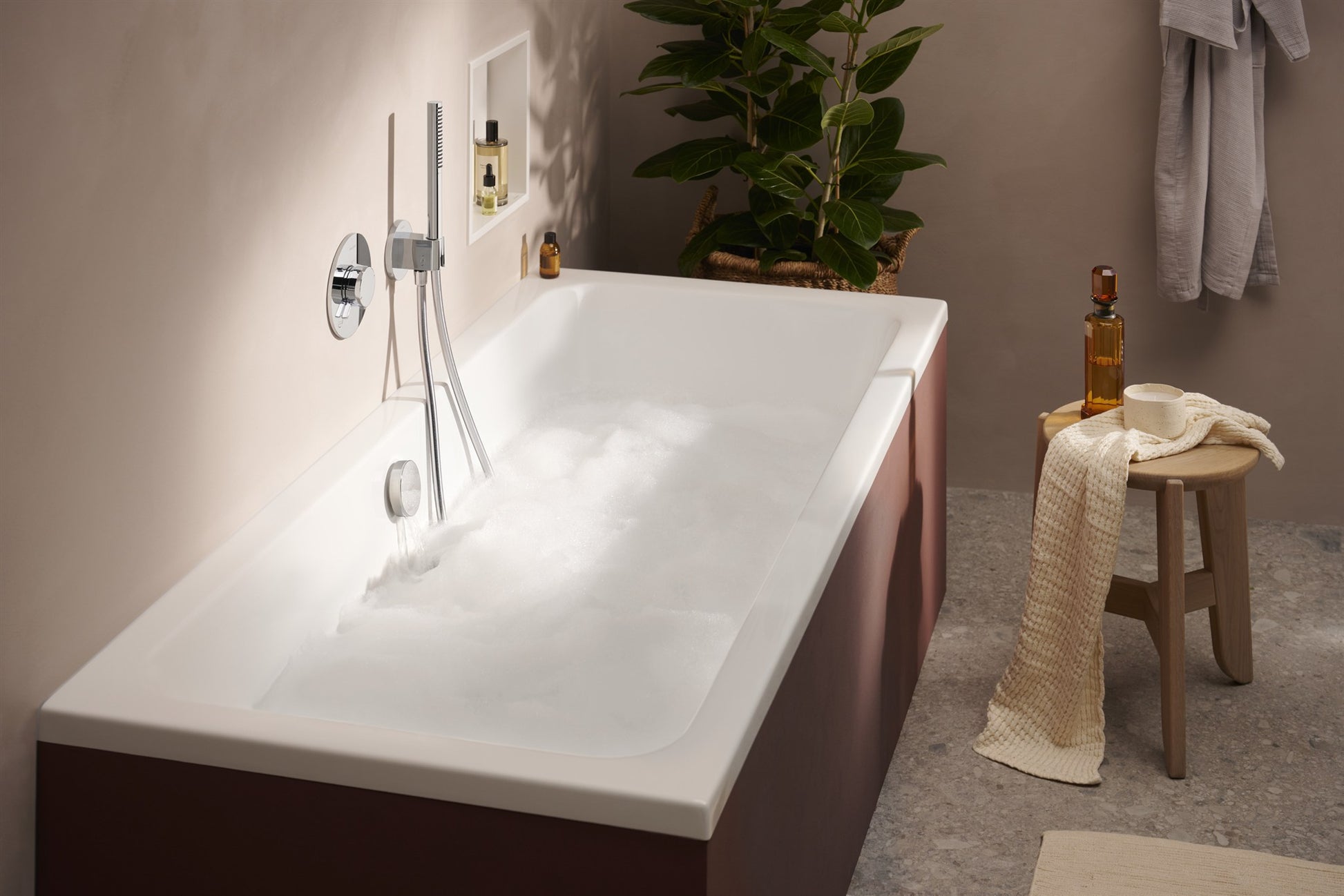 SŁUCHAWKA PRYSZNICOWA  PULSIFY S SREBRNY OD HANSGROHE 24125000