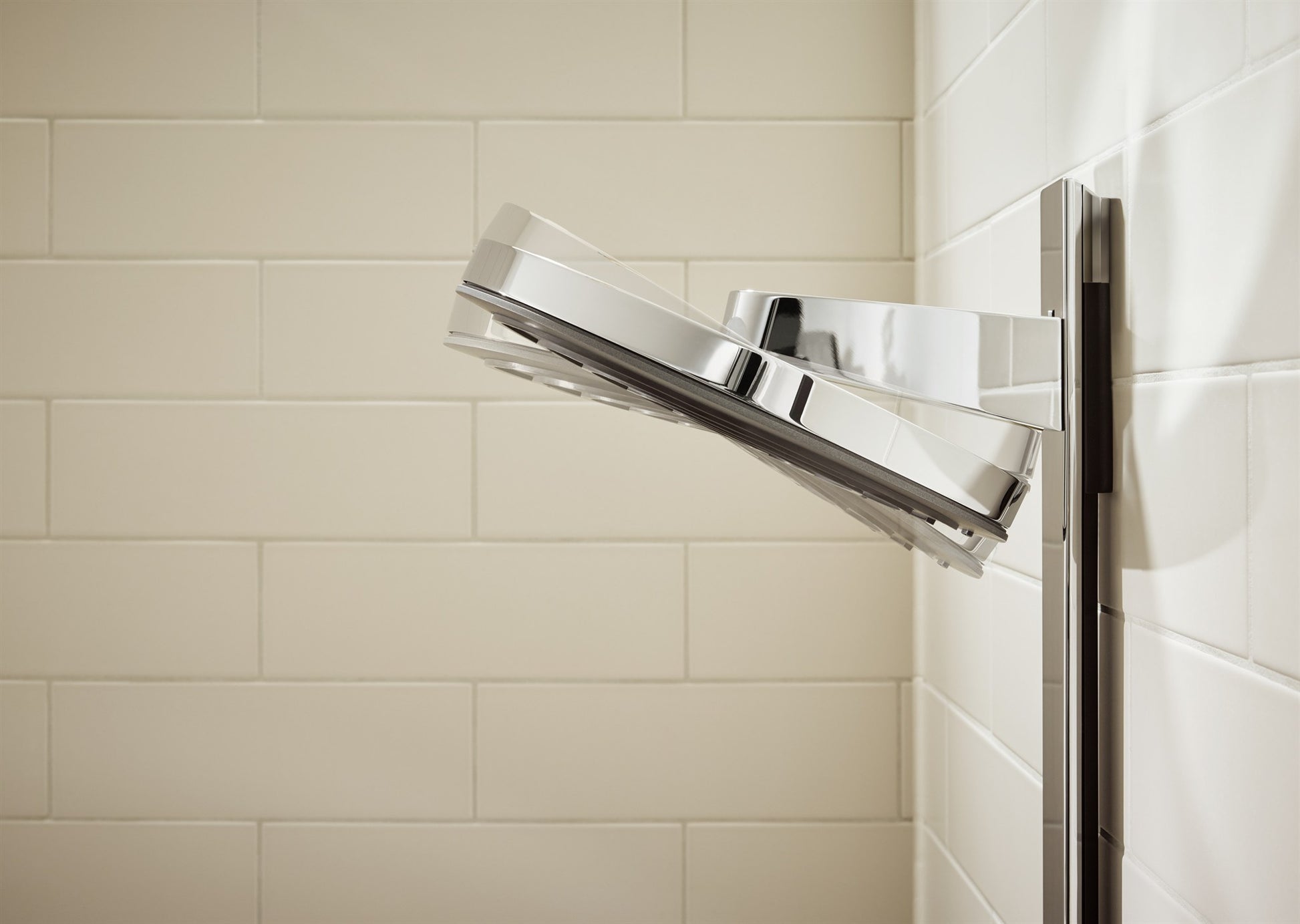 BATERIA WANNOWO-PRYSZNICOWA  PULSIFY S SREBRNY OD HANSGROHE 24240000