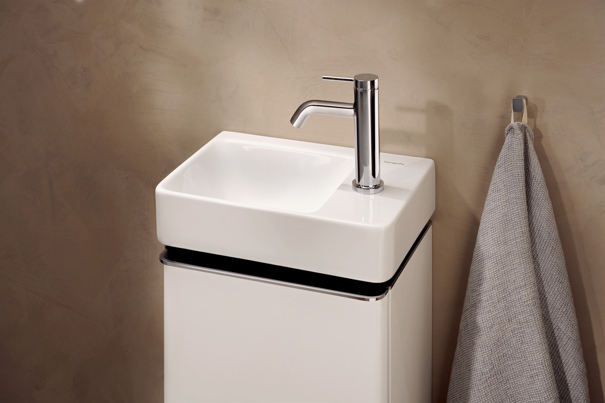 BATERIA UMYWALKOWA TECTURIS S SREBRNY OD HANSGROHE 73301000