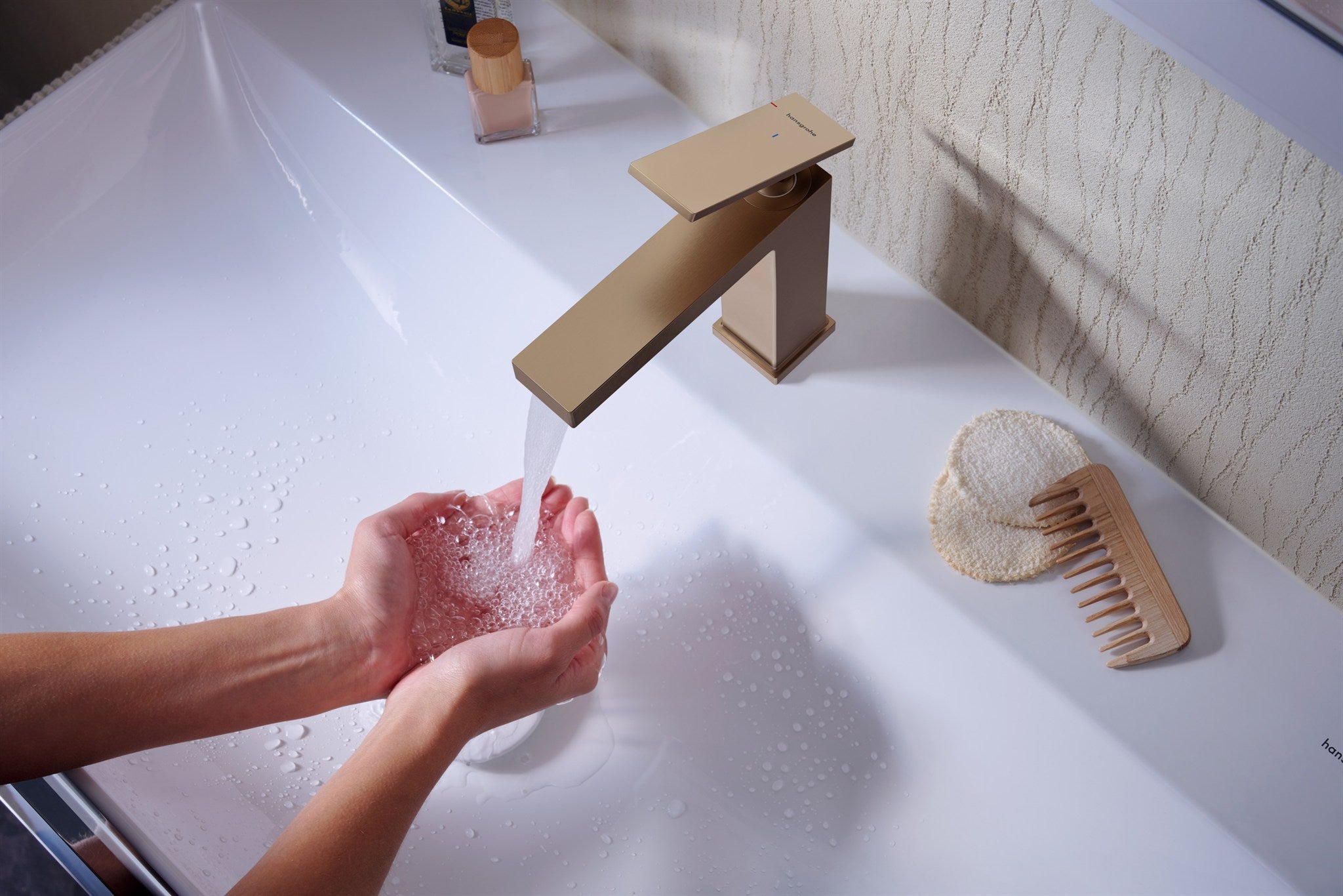 BATERIA UMYWALKOWA TECTURIS E BRĄZOWY OD HANSGROHE 73012140
