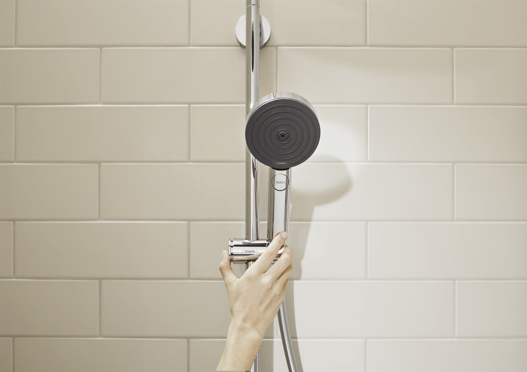 BATERIA WANNOWO-PRYSZNICOWA  PULSIFY S SREBRNY OD HANSGROHE 24221000