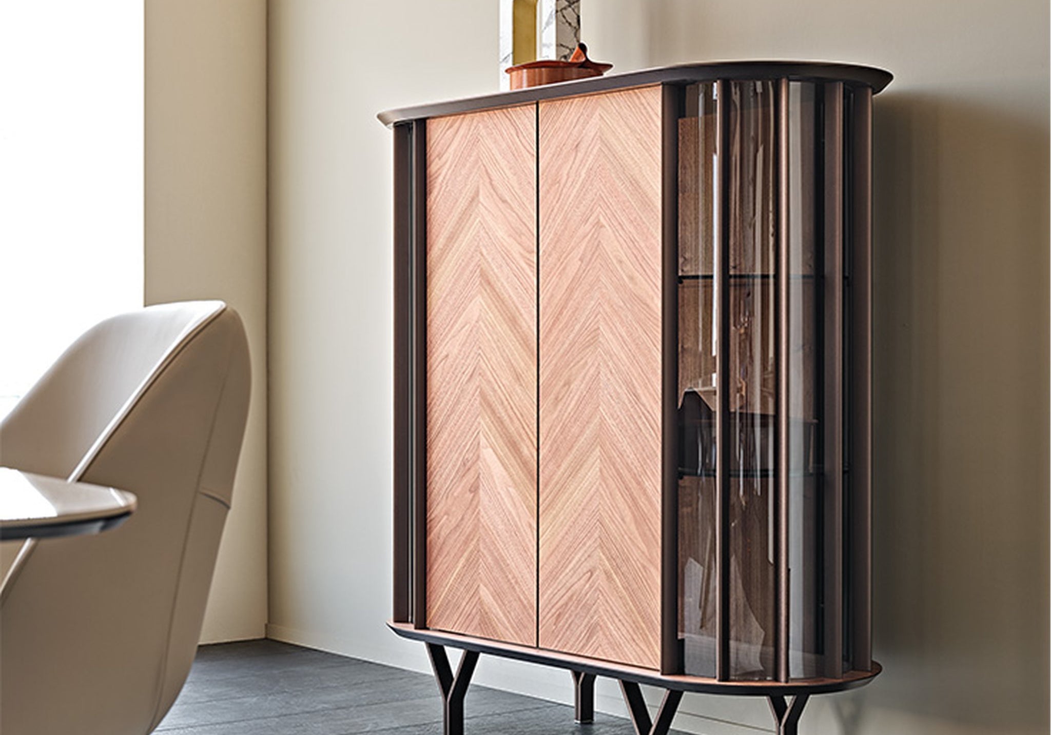KOMODA COSTES WYSOKA OD CATTELAN ITALIA