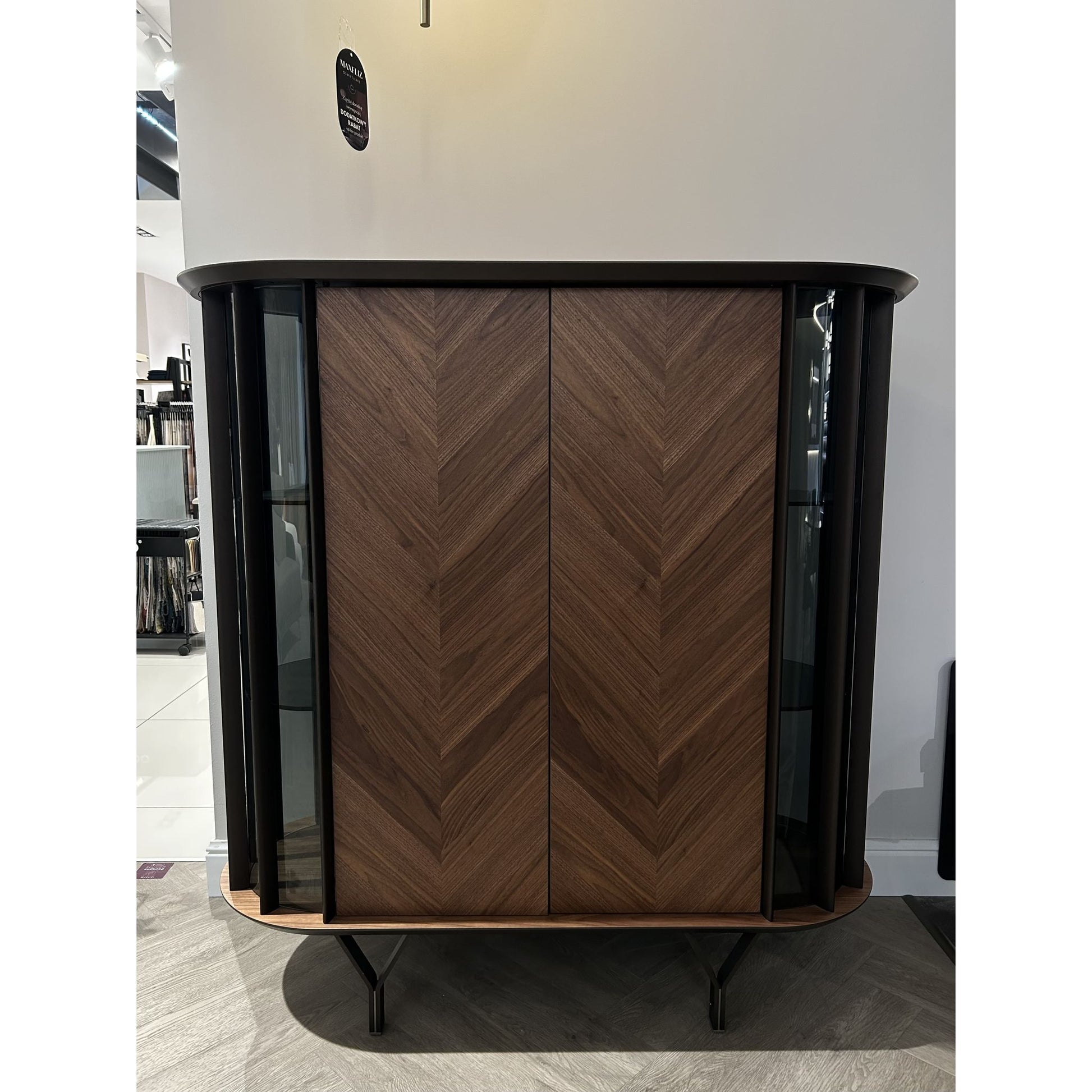 KOMODA COSTES WYSOKA OD CATTELAN ITALIA