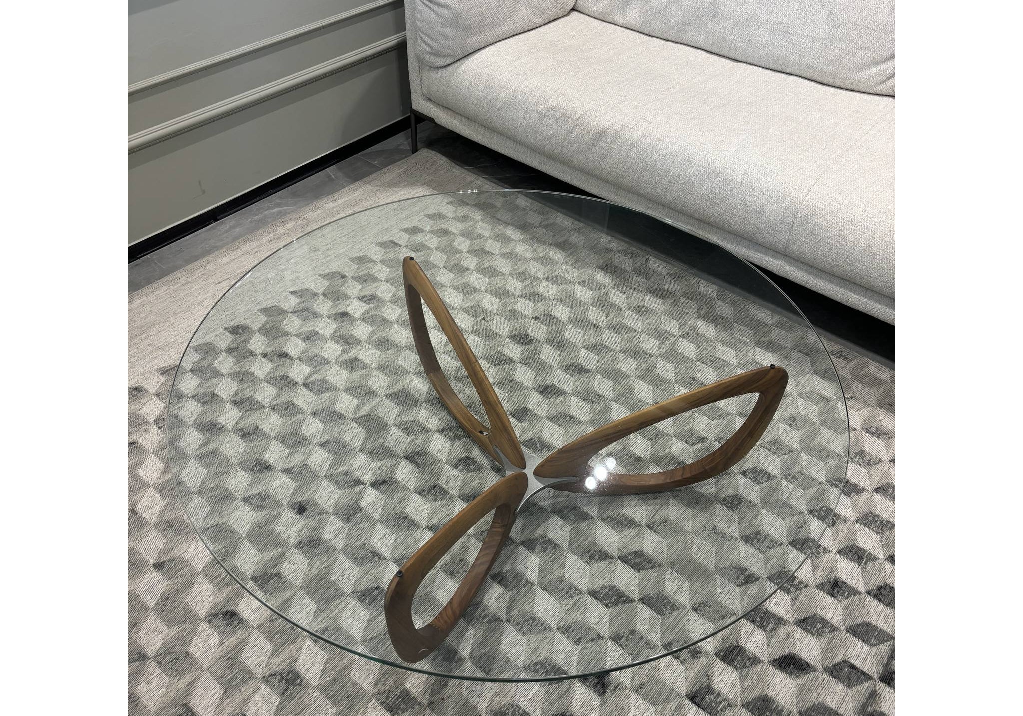 STOLIK KAWOWY STOLIK HELIX OD CATTELAN ITALIA