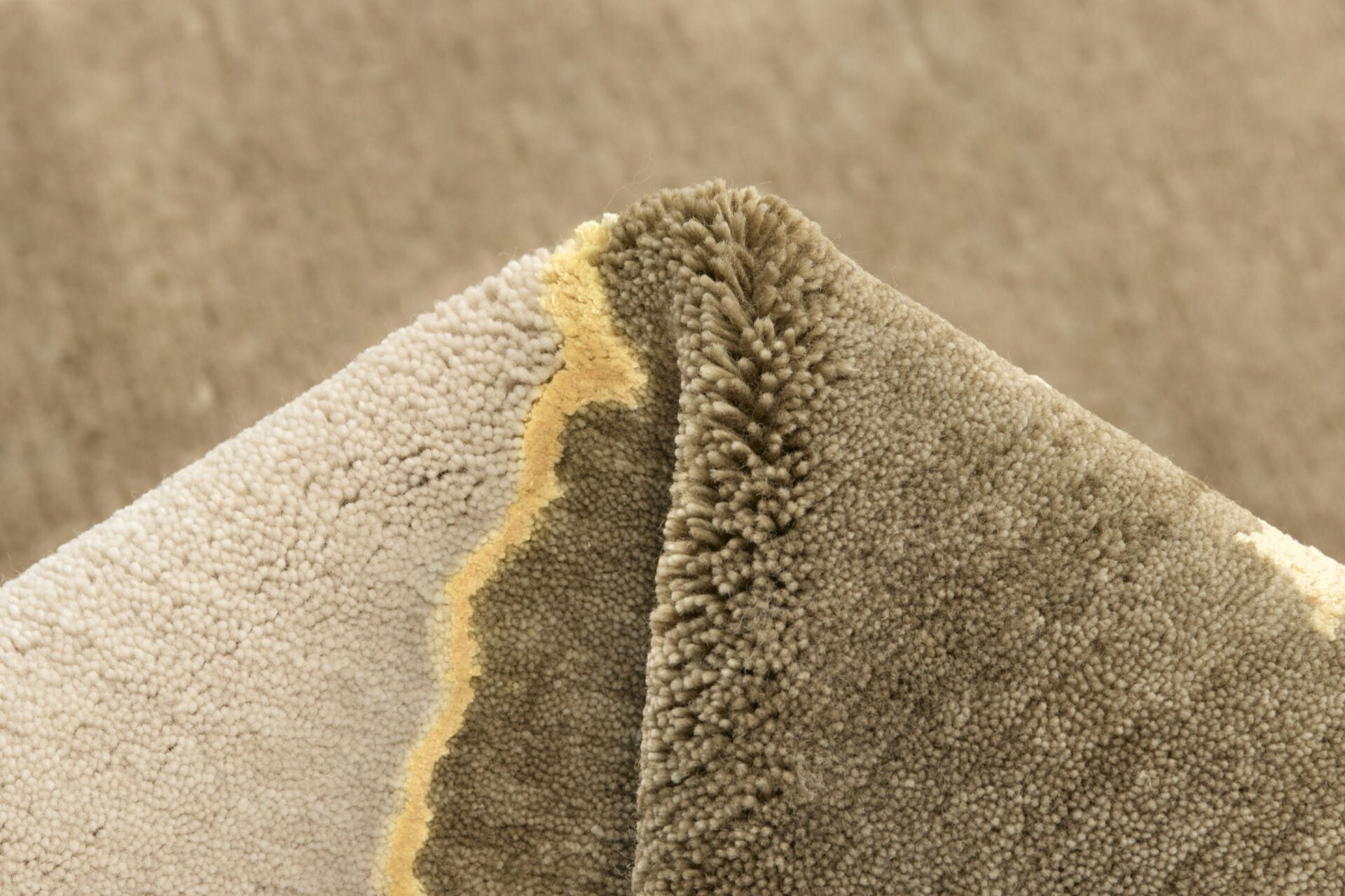 DYWAN PROSTOKĄTNY NEW AGE RUNWAY YELLOW 300 x  CM OD CARPETS & MORE