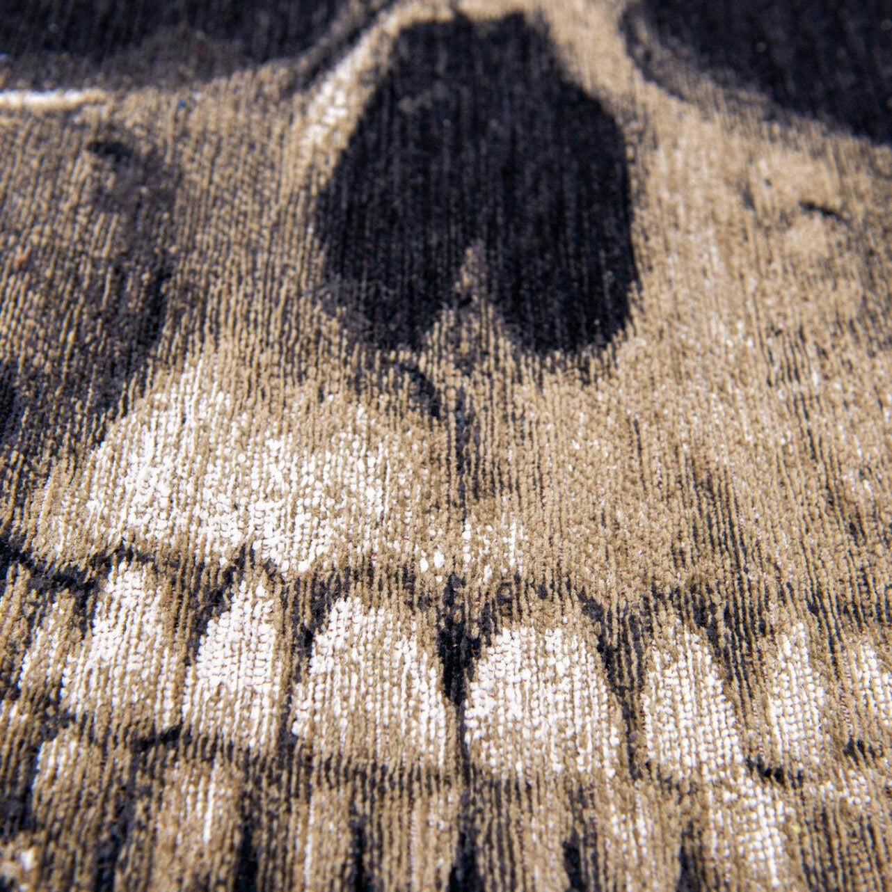 DYWAN PROSTOKĄTNY MEMENTO MORI FUNNY BONES  x  cm od CARPETS & MORE