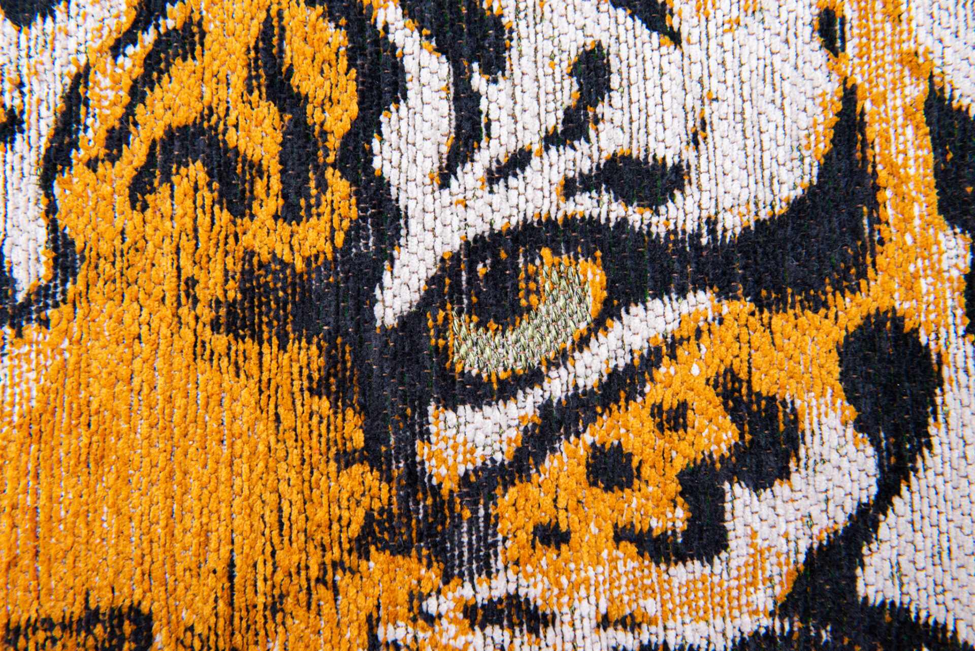 DYWAN PROSTOKĄTNY TIGER GREEN ON FIRE  x  cm od CARPETS & MORE