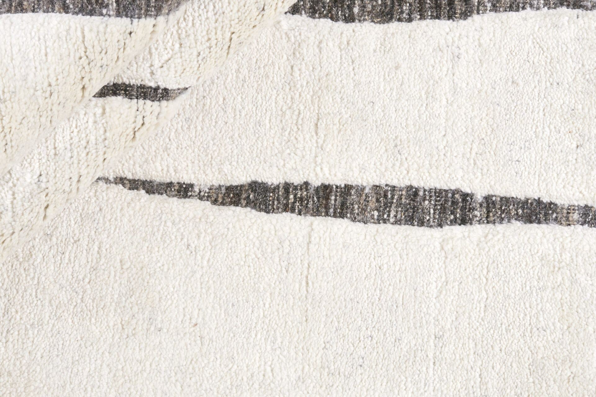 DYWAN PROSTOKĄTNY LANSCAPE STREAM NATURE  x  cm od CARPETS & MORE