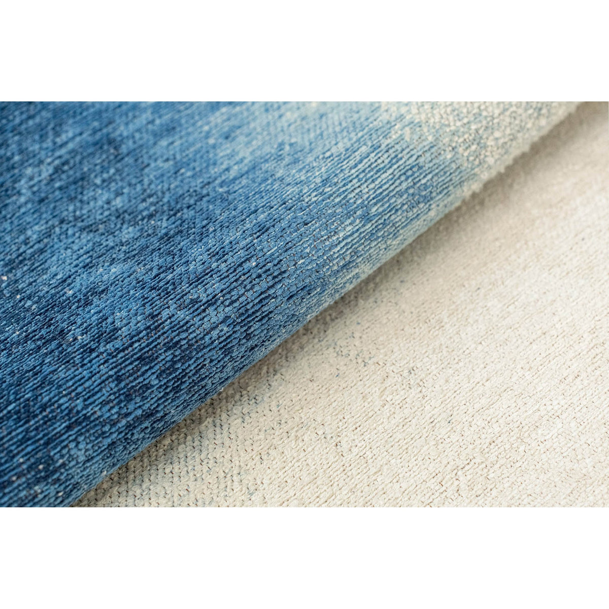 DYWAN PROSTOKĄTNY DROP DREAM IN BLUE 240 X 170 CM OD LOUIS DE POORTERE