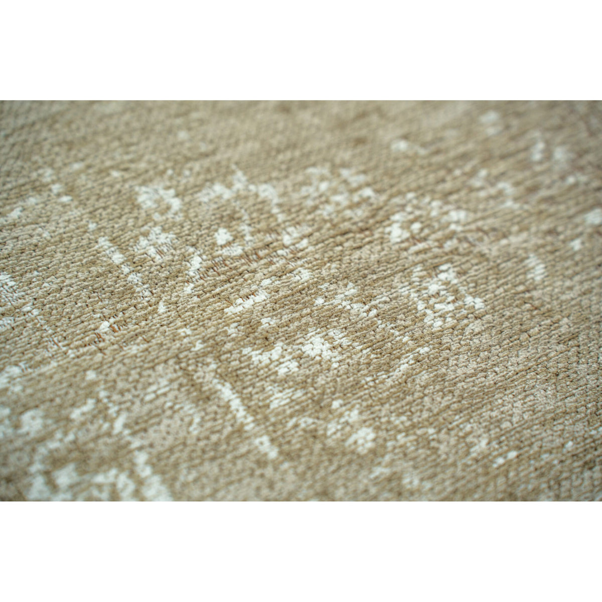 DYWAN PROSTOKĄTNY MEDALLION MILK CURRY 240 X 170 CM OD LOUIS DE POORTERE