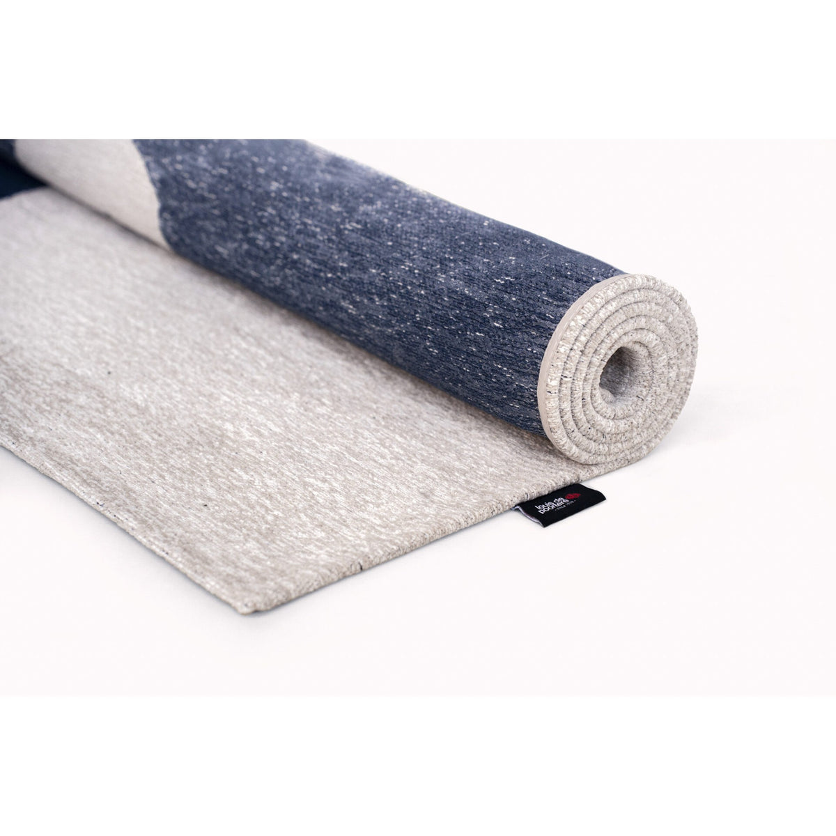 DYWAN PROSTOKĄTNY RIBBON SEA INK 240 X 170 CM OD LOUIS DE POORTERE