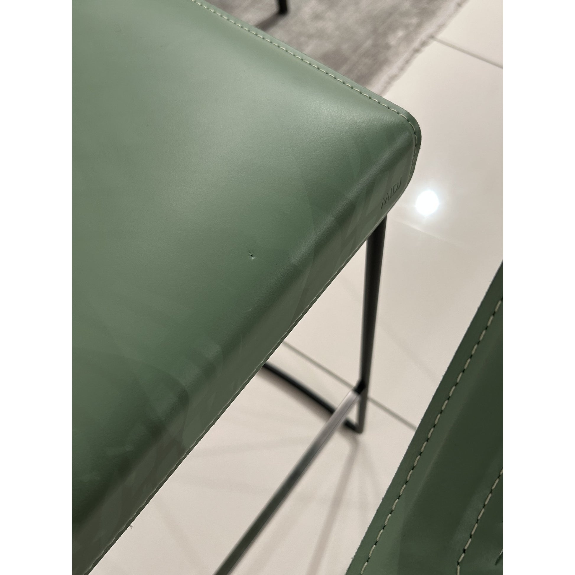 HOKER GUAPA H65 OD MIDJ