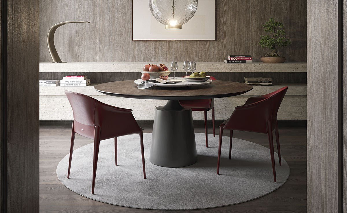 STÓŁ YODA OD CATTELAN ITALIA