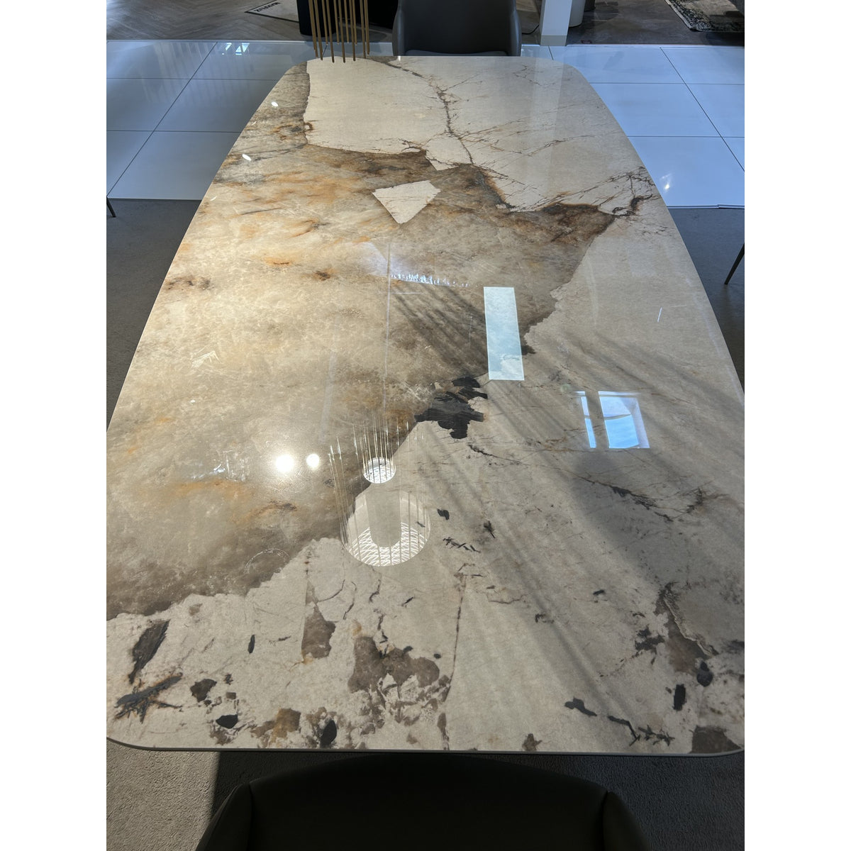 STÓŁ STÓŁ ATRIUM KERAMIK OD CATTELAN ITALIA