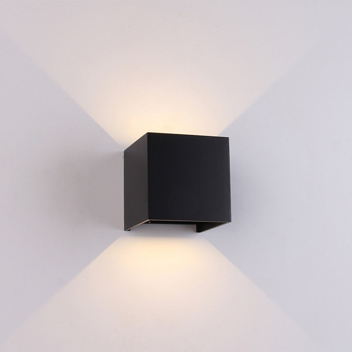 LAMPA ŚCIENNA DAVOS OD MANTRA 6524