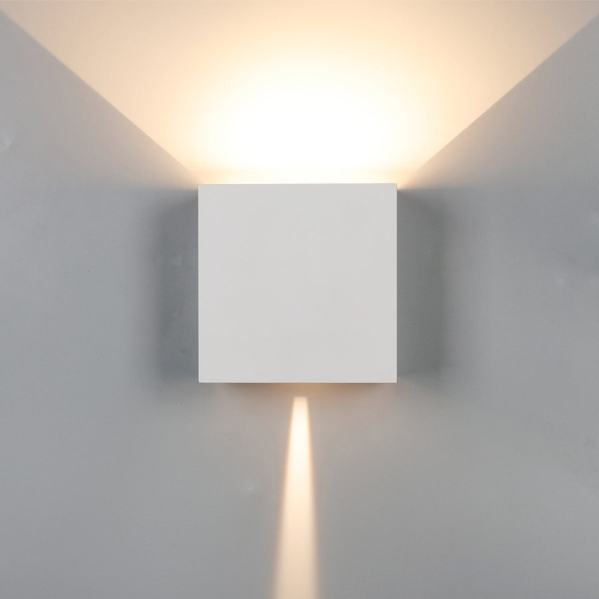 LAMPA ŚCIENNA DAVOS OD MANTRA 7652