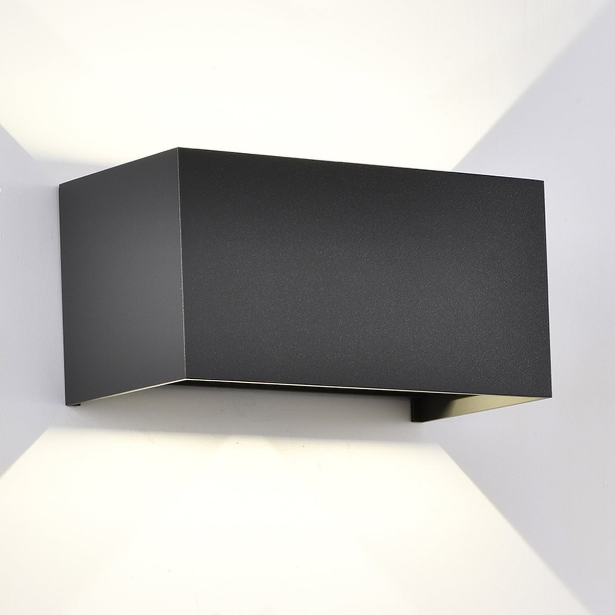 LAMPA ŚCIENNA DAVOS OD MANTRA 7815