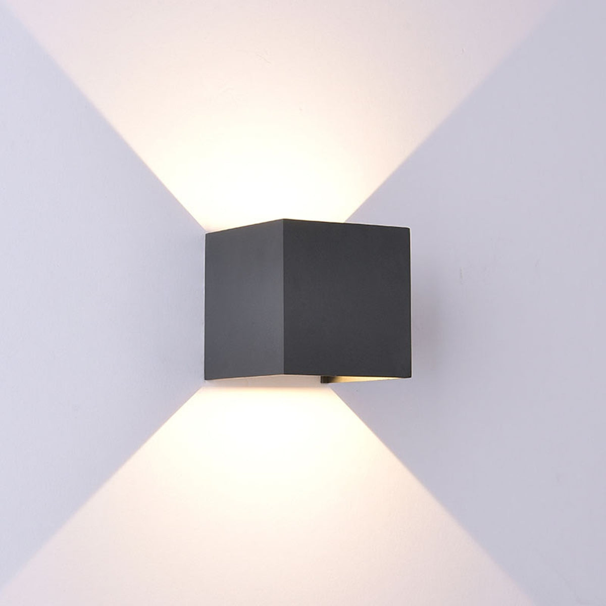 LAMPA ŚCIENNA DAVOS OD MANTRA 7647