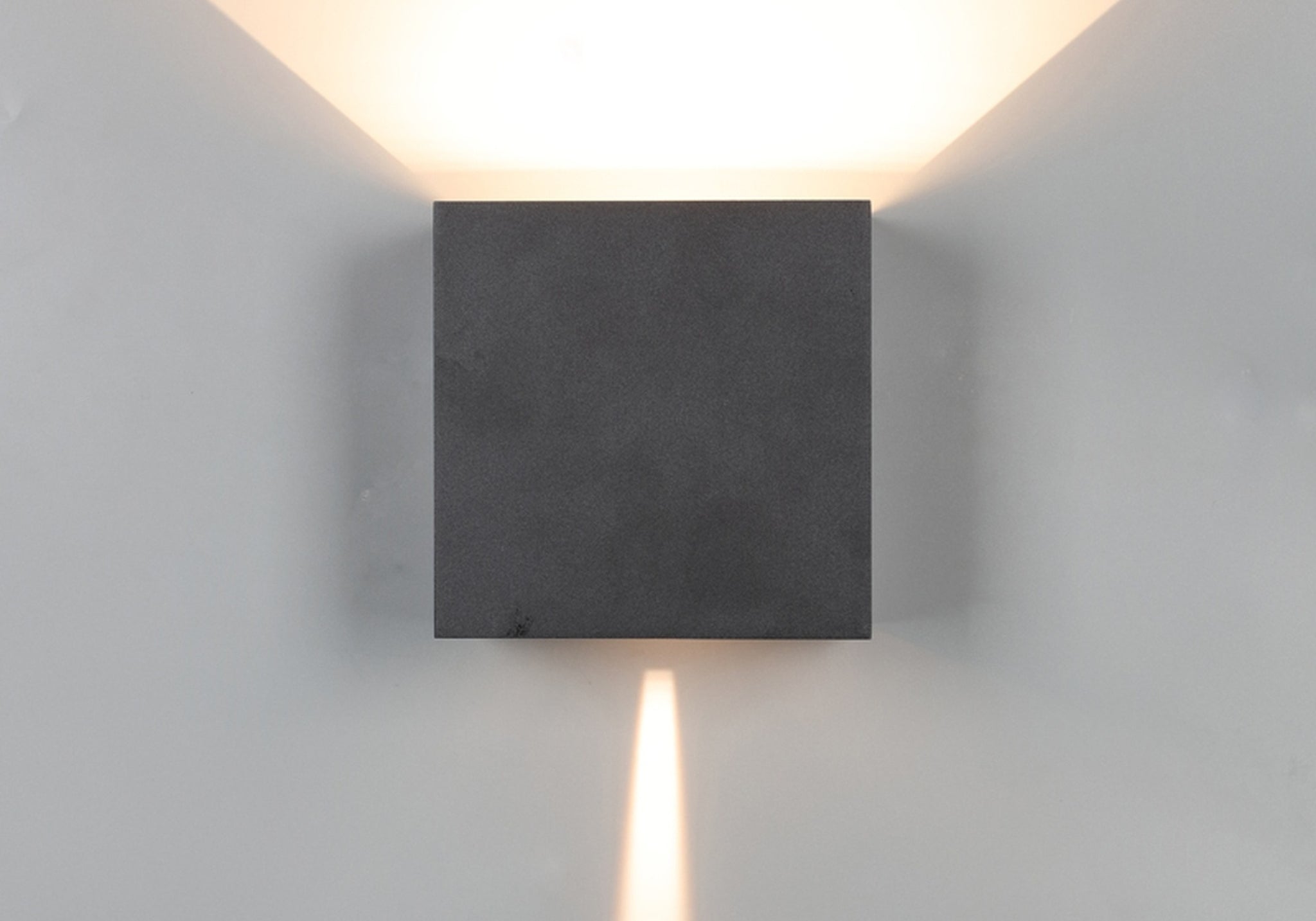 LAMPA ŚCIENNA DAVOS OD MANTRA 7437