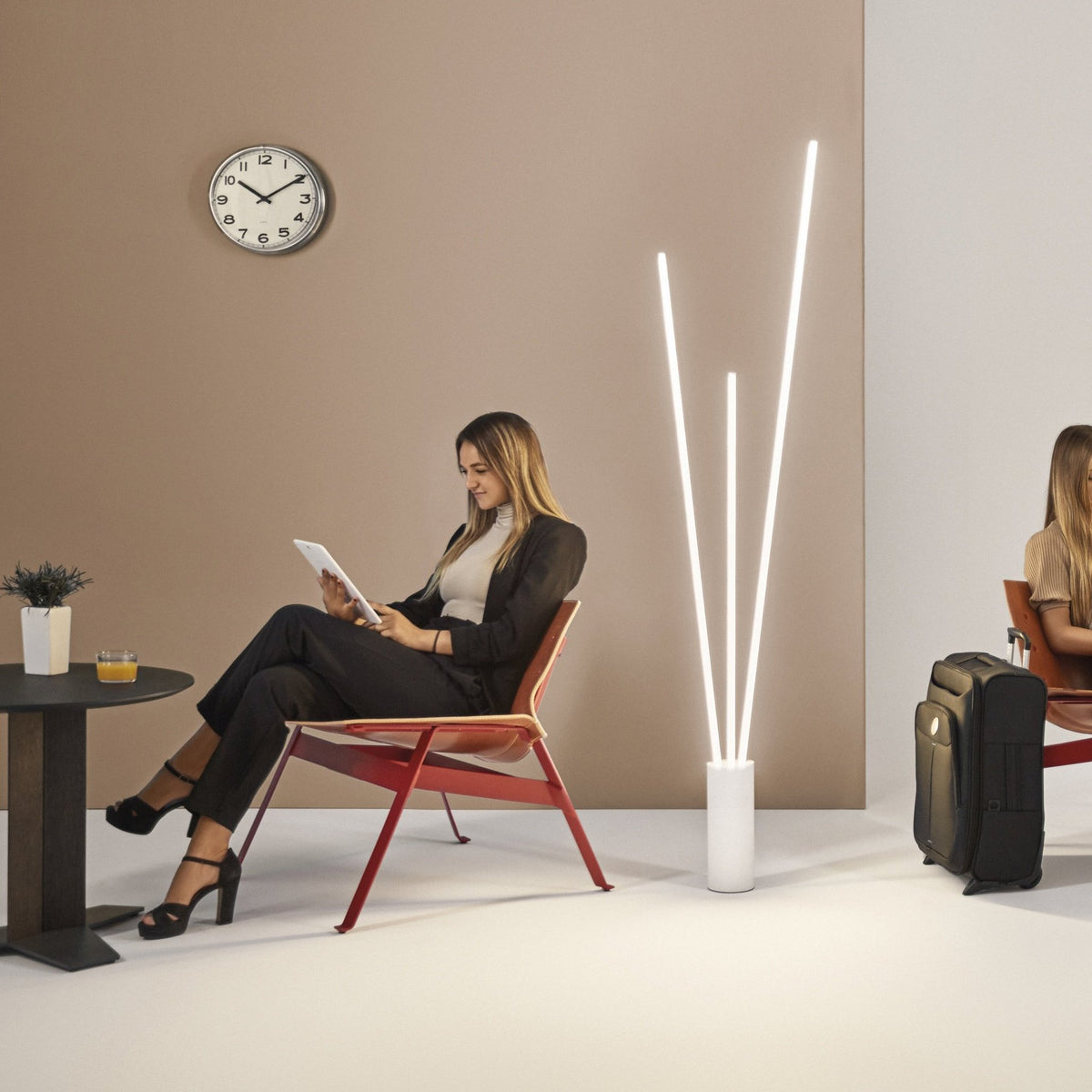 LAMPA PODŁOGOWA VERTICAL OD MANTRA 7347