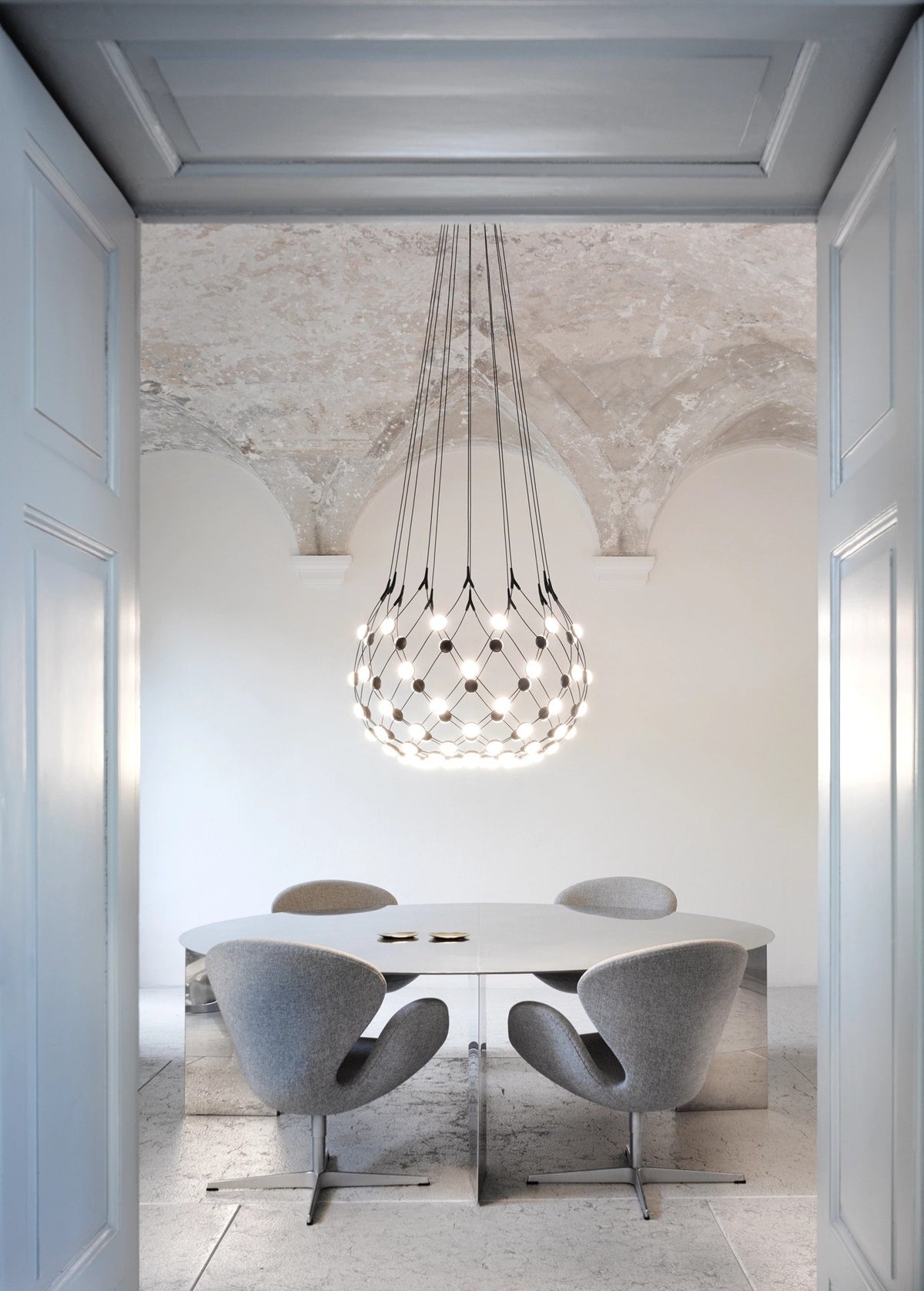 LAMPA WISZĄCA MESH CZARNY od LUCEPLAN