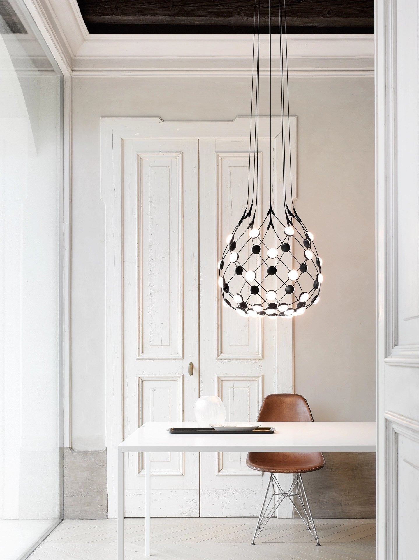 LAMPA WISZĄCA MESH CZARNY od LUCEPLAN