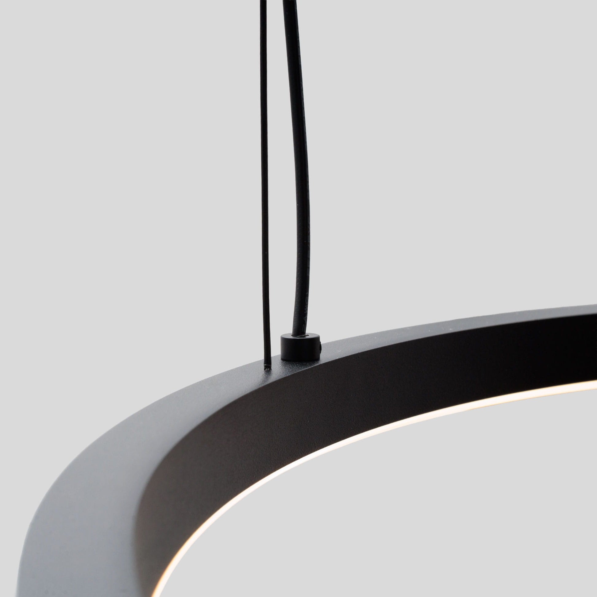LAMPA  SOLARIS CZARNY OD MAXLIGHT P0613