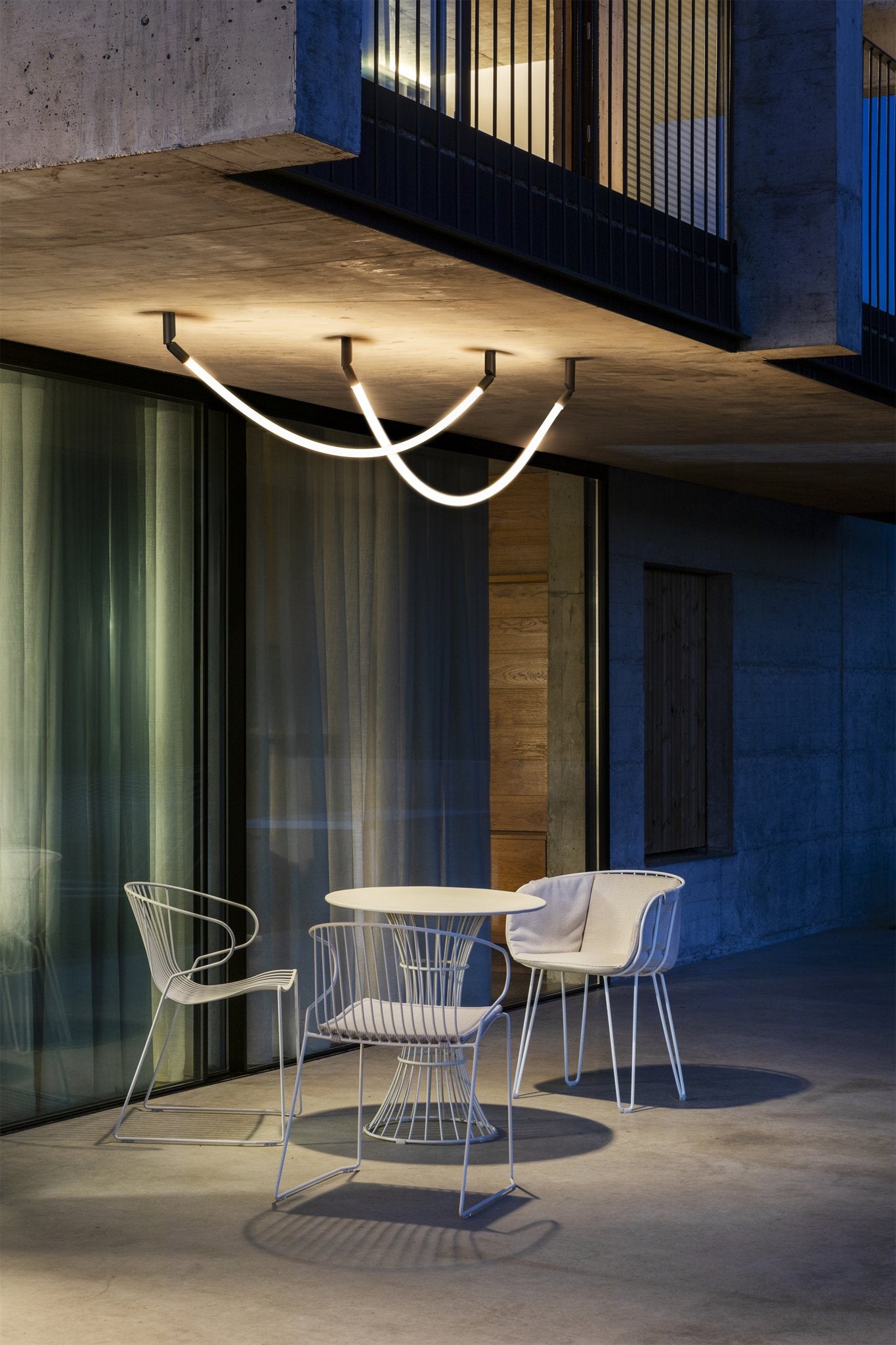 LAMPA WISZĄCA ARCO A-4002X CZARNY od ESTILUZ