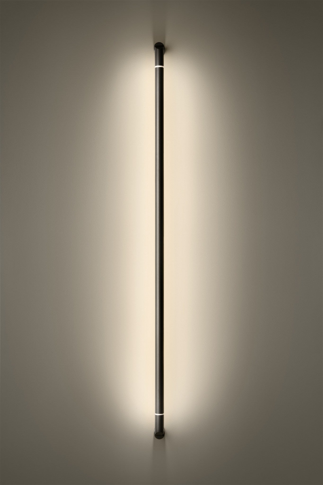 LAMPA  ARCO CZARNY od ESTILUZ