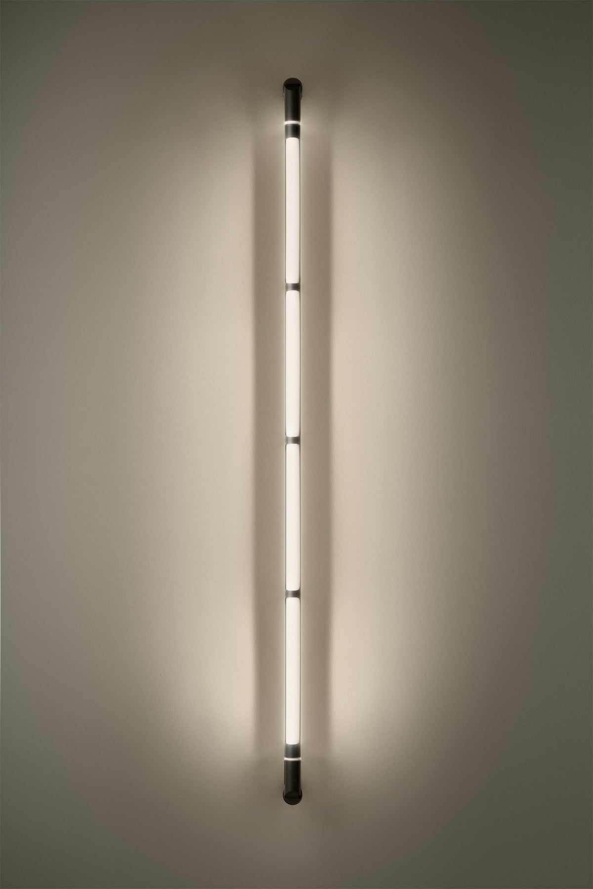 LAMPA  ARCO CZARNY od ESTILUZ
