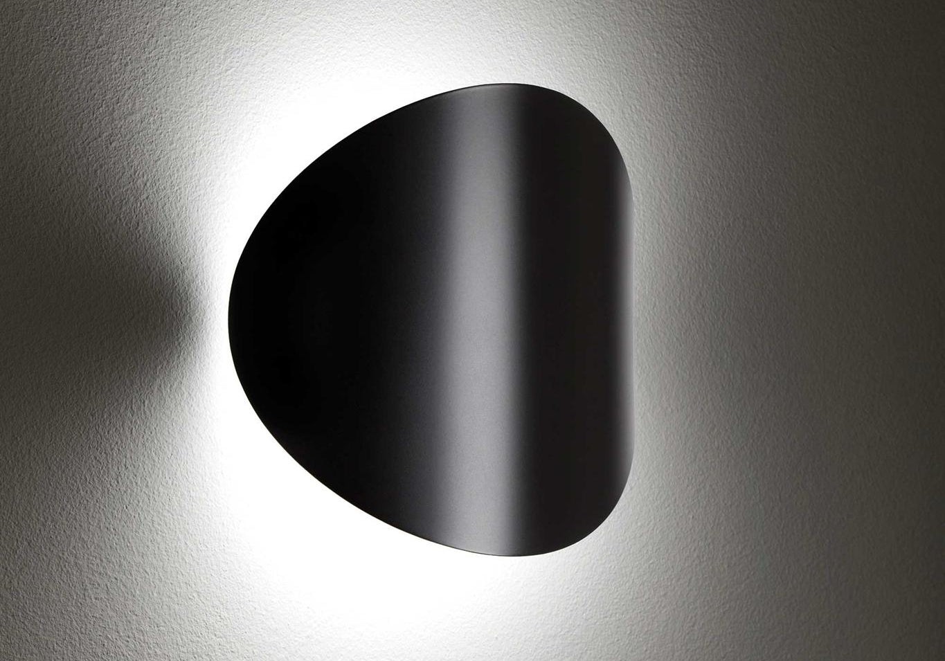 LAMPA KINKIET LUNE CZARNY OD ESTILUZ A-3370