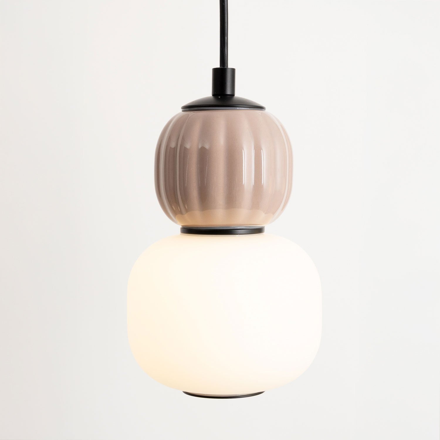 LAMPA  MODERN CZARNY OD MAXLIGHT P0625
