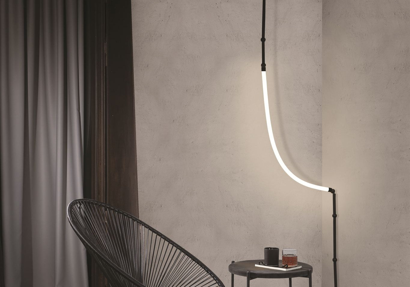 LAMPA WISZĄCA LEDA CZARNY OD KARMAN SE293 BN EXT